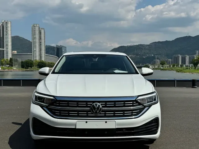 Volkswagen Sagitar — Фото автомобиля 2