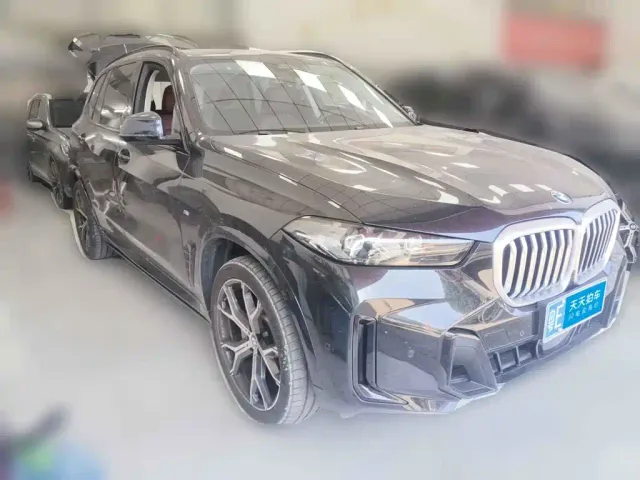 BMW X5 — Фото автомобиля 3