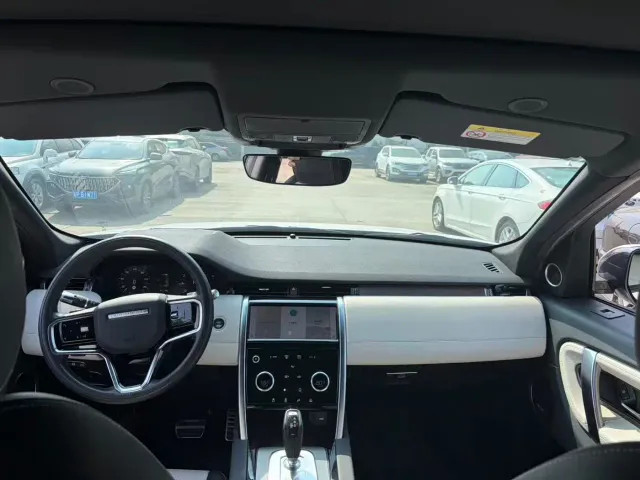 Land Rover Discovery Sport — Фото автомобиля 5