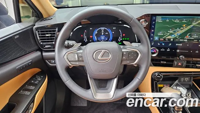 Lexus NX — Фото автомобиля 12