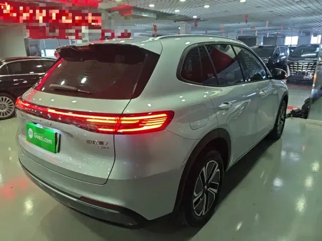 Geely Galaxy Starship 7 EM-i — Фото автомобиля 6