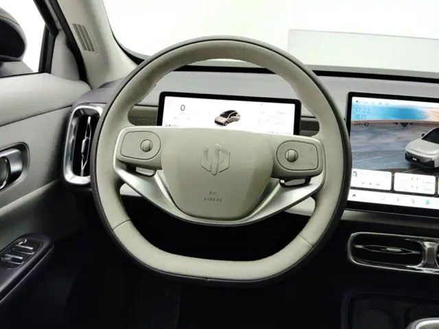 Leapmotor B10 — Фото автомобиля 15
