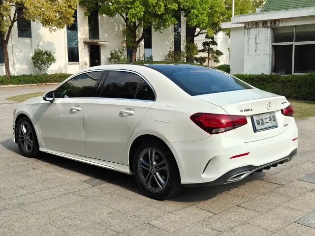 Mercedes-Benz A-Class — Фото автомобиля 9