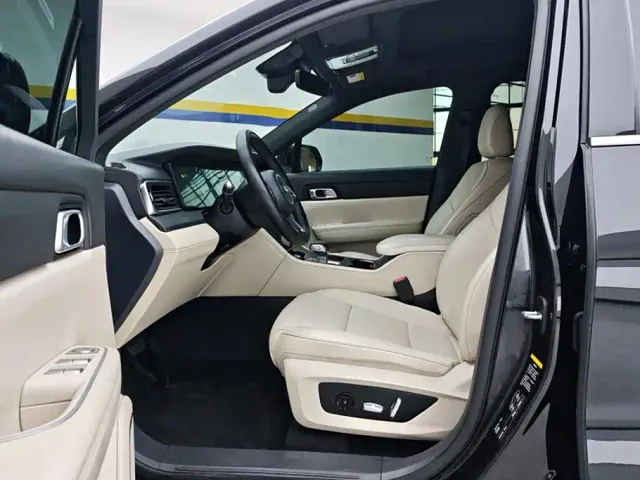 Li Auto ONE — Фото автомобиля 9