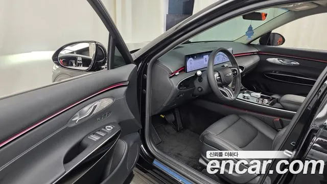 Genesis GV70 — Фото автомобиля 15