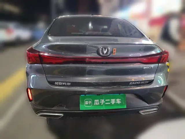 Changan Eado — Фото автомобиля 3