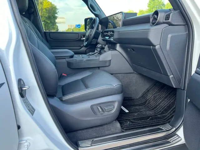 Toyota Prado — Фото автомобиля 7