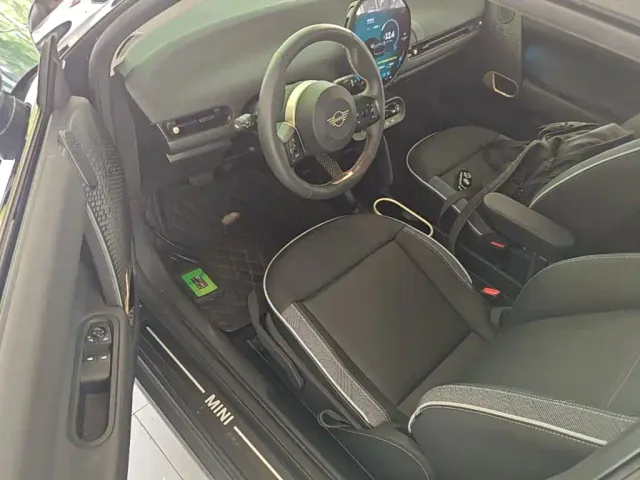 MINI Cooper — Фото автомобиля 15