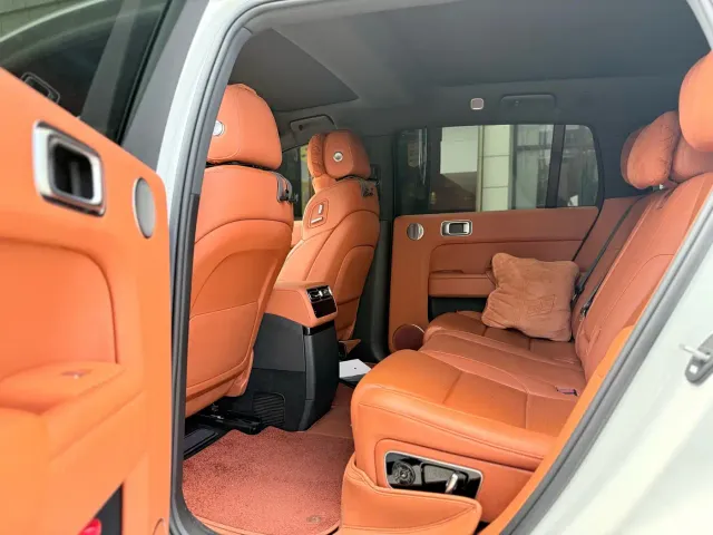 Li Auto L7 — Фото автомобиля 7