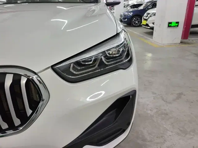 BMW X1 — Фото автомобиля 23