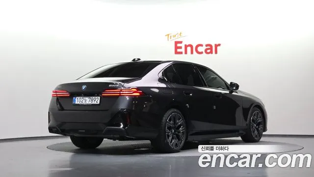 BMW 5-Series 5 серия (G60) — Фото автомобиля 2