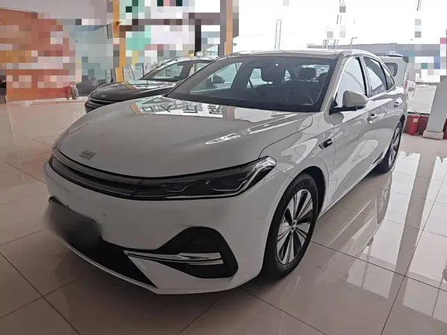 Фотография автомобиля — Geely Galaxy A7
