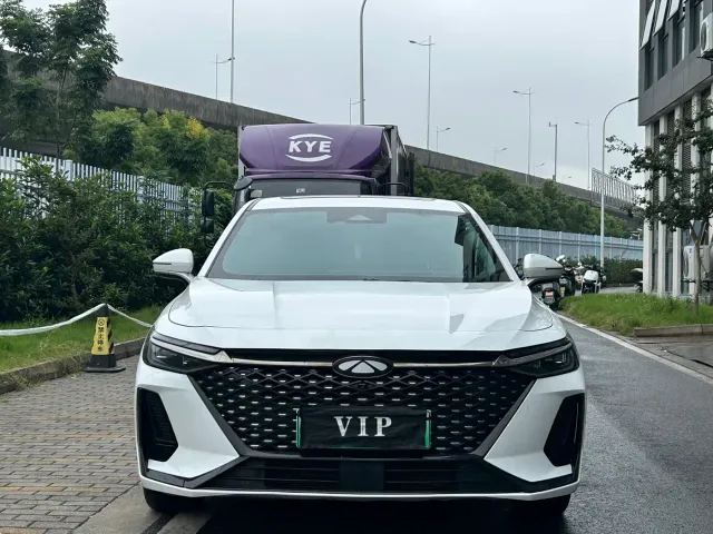 Chery Fulwin A8 — Фото автомобиля 2