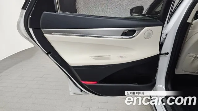 Hyundai Grandeur Grandeur (New) — Фото автомобиля 14