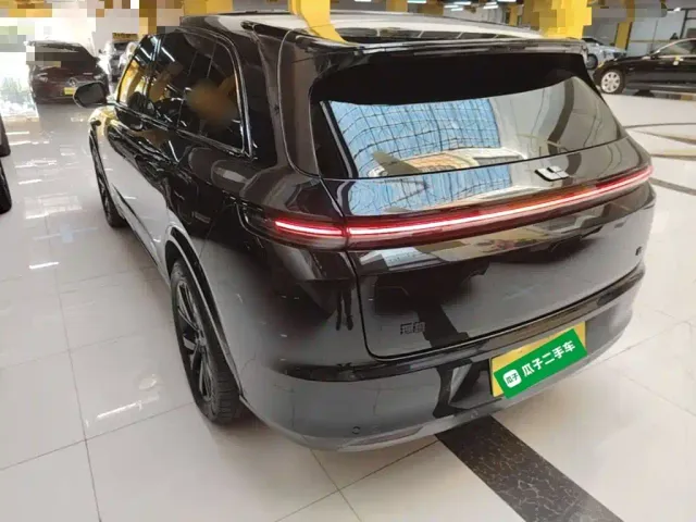 Li Auto L7 — Фото автомобиля 4