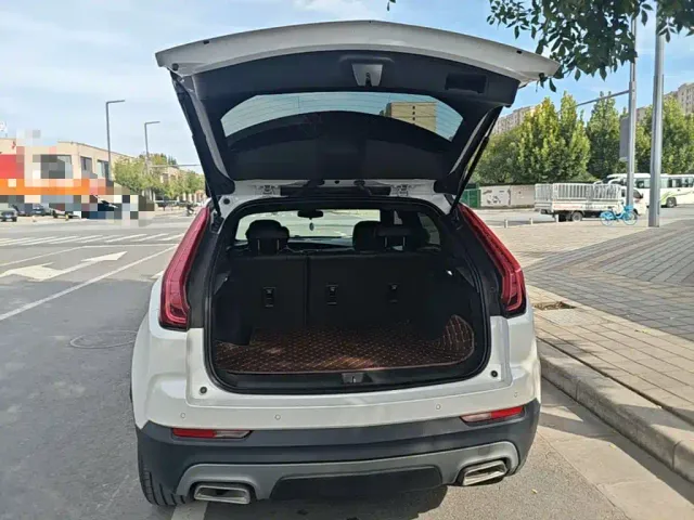 Cadillac XT4 — Фото автомобиля 18