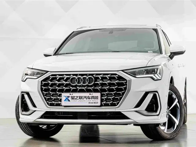 Audi Q3 — Фото автомобиля 3