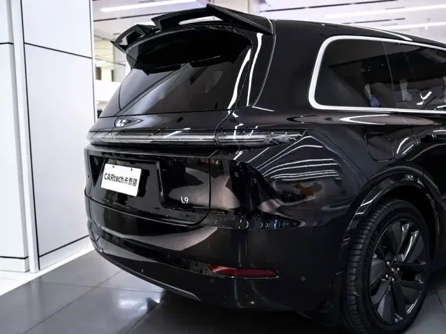 Li Auto L9 — Фото автомобиля 6