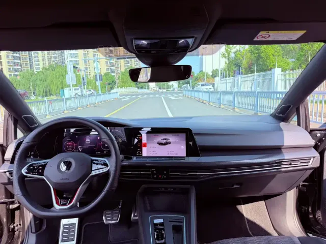 Volkswagen Golf GTI — Фото автомобиля 8