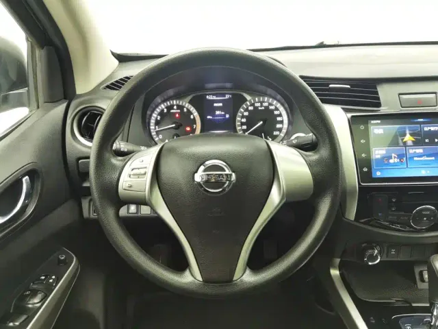 Nissan Terra 2020 2.5L XL Upper 4WD Automatic Luxury Edition — Фото автомобиля 11