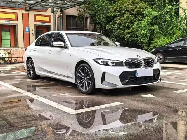 BMW 3 Series — Фото автомобиля 3