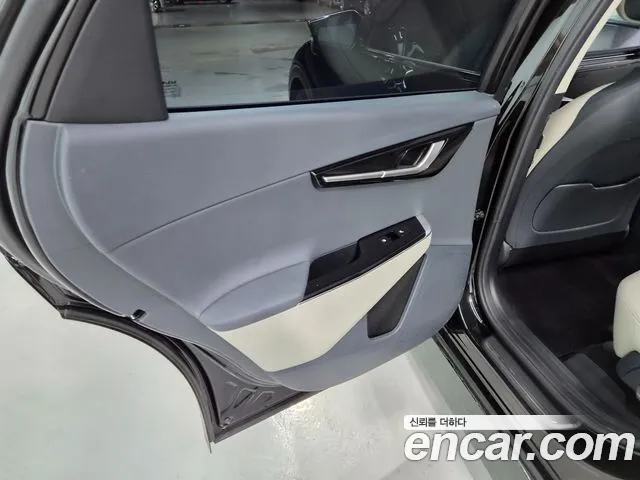 Kia EV6 — Фото автомобиля 20