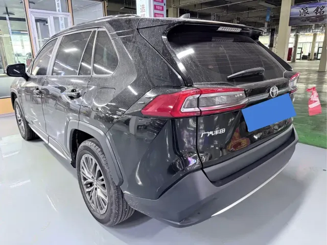 Toyota Wildlander — Фото автомобиля 17