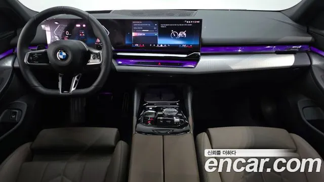 BMW 5 Series G60 — Фото автомобиля 10
