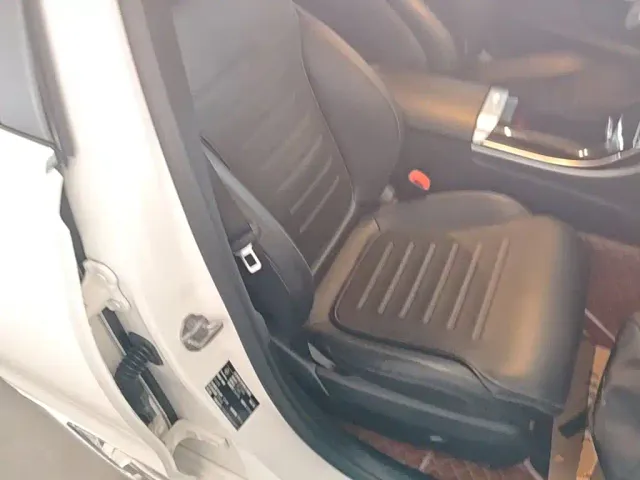 Mercedes-Benz C-Class — Фото автомобиля 24