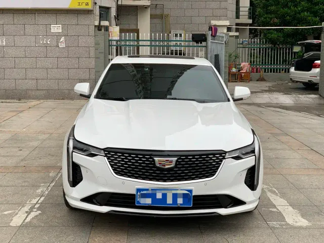 Cadillac CT4 — Фото автомобиля 3