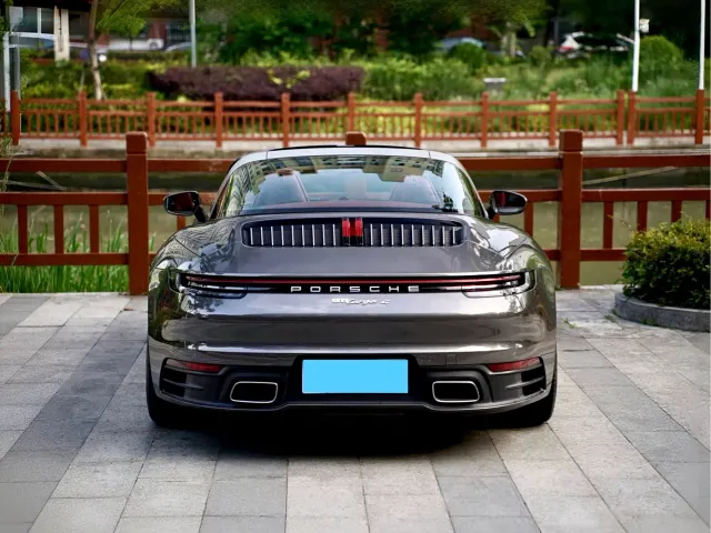 Porsche 911 — Фото автомобиля 5