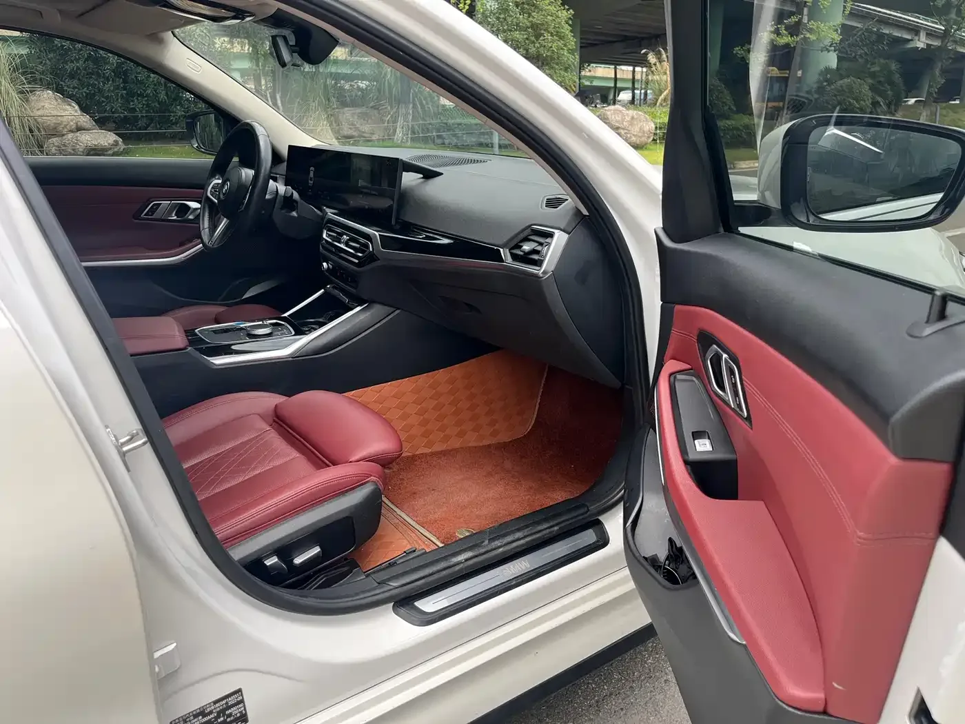 BMW BMW i3 2022 eDrive 35 L — Фото автомобиля 4