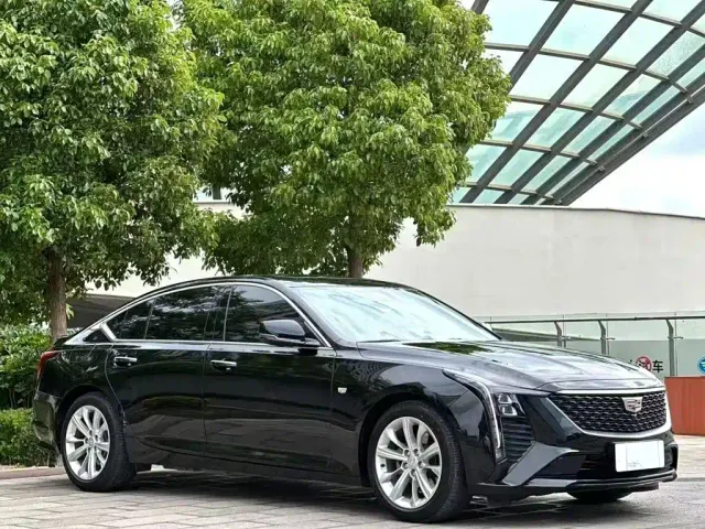 Cadillac CT5 — Фото автомобиля 3