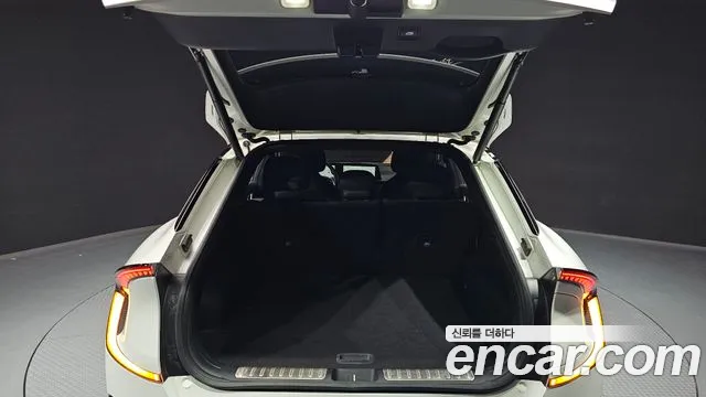 Kia EV6 Long Range — Фото автомобиля 30