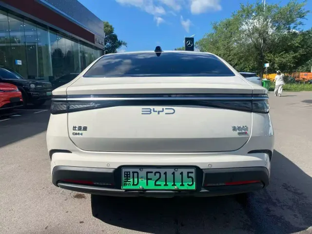 BYD Seal 07 DM-i — Фото автомобиля 8