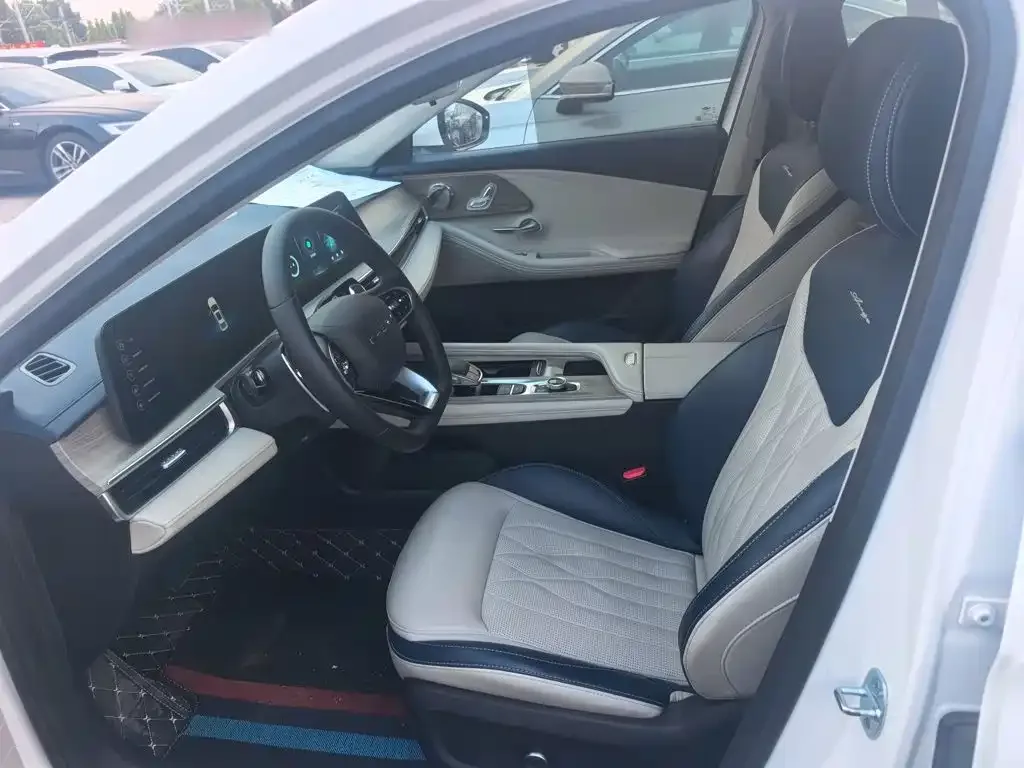Chery Arrizo 8 2022 1.6T DCT Premium — Фото автомобиля 11