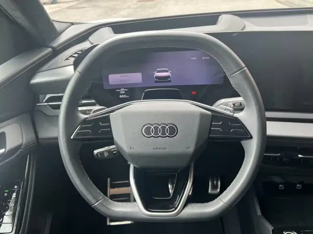 Audi Q6L e-tron — Фото автомобиля 12