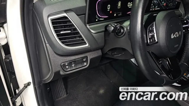 Kia Seltos New — Фото автомобиля 28