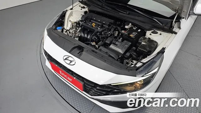 Hyundai Avante — Фото автомобиля 9