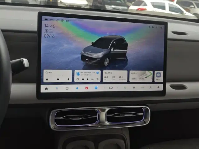 Leapmotor B10 — Фото автомобиля 13