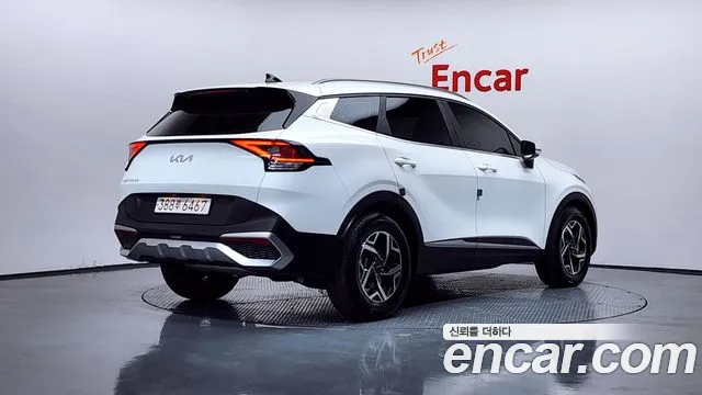 Kia Sportage Sportage 5-е поколение Бензин 1.6 турбо 2WD — Фото автомобиля 2