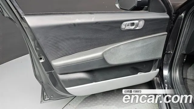 Hyundai Ioniq 6 — Фото автомобиля 13