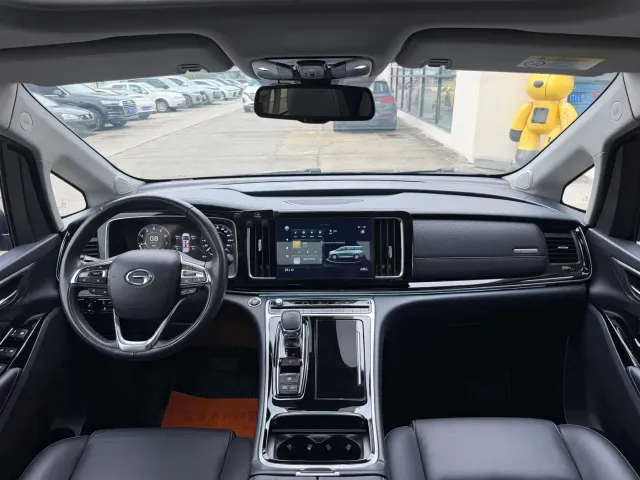 GAC Trumpchi M8 — Фото автомобиля 10