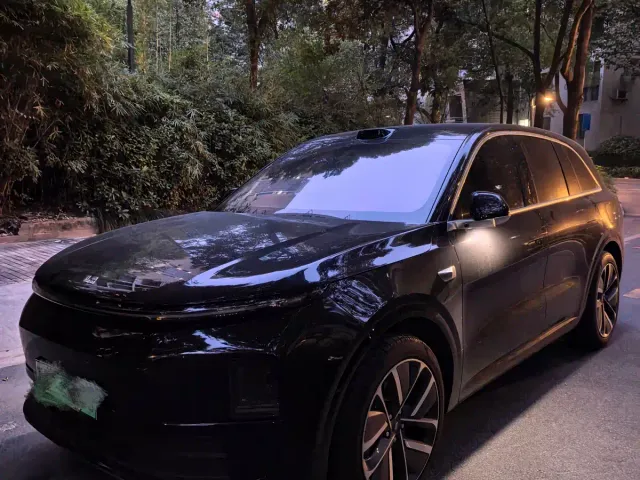 Фотография автомобиля — Li Auto L6