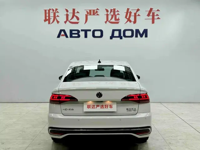Volkswagen Bora — Фото автомобиля 5