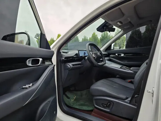 Geely Galaxy E5 — Фото автомобиля 4