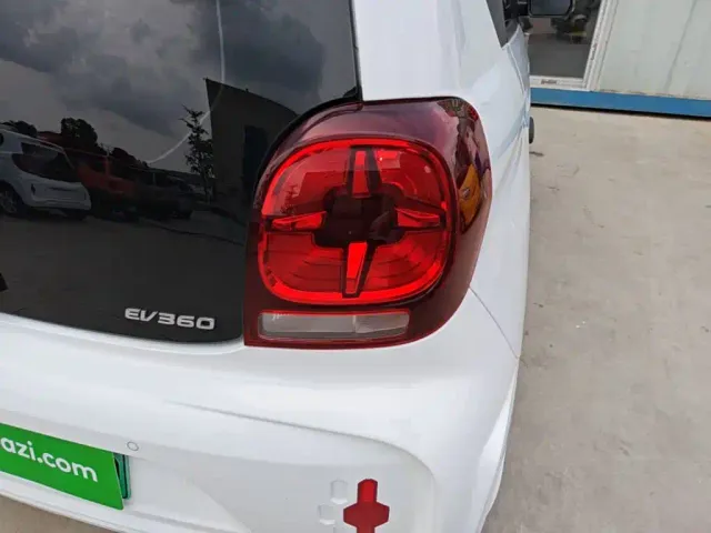 Roewe Clever — Фото автомобиля 7