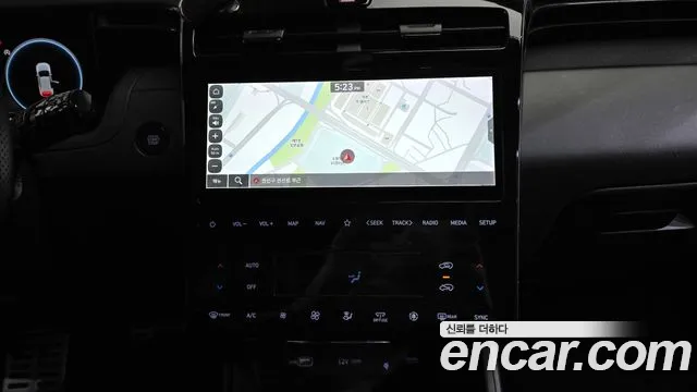 Hyundai Tucson Tucson (NX4) Дизель 2.0 2WD — Фото автомобиля 14