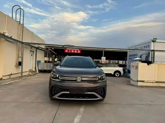 Volkswagen ID.6 Crozz — Фото автомобиля 2