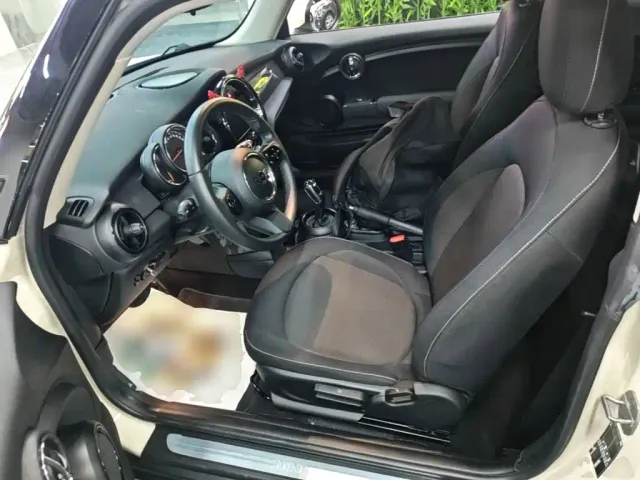 MINI Hatch — Фото автомобиля 14